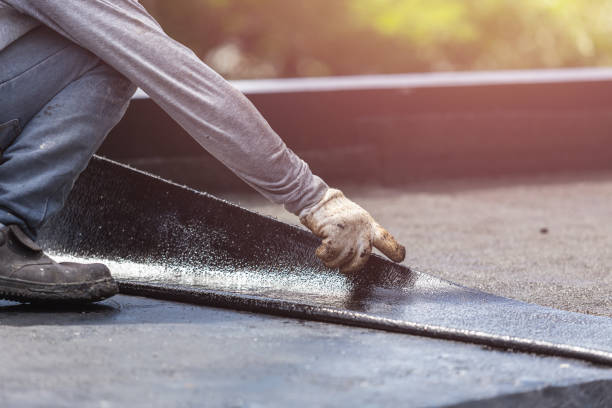 Professional Vapor Barrier Installation technician working in Albion, MI